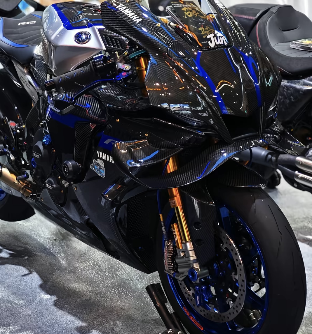 YZF-R1 GPスタイルウイングレット | MOSN