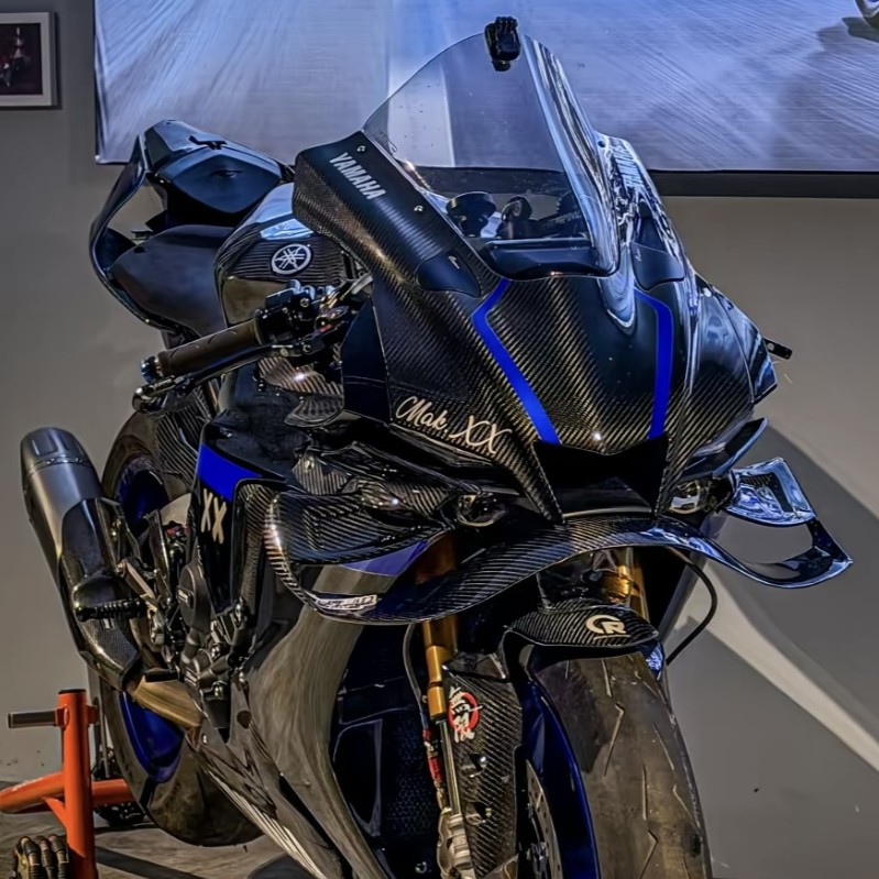 YZF-R1 GPスタイルウイングレット | MOSN